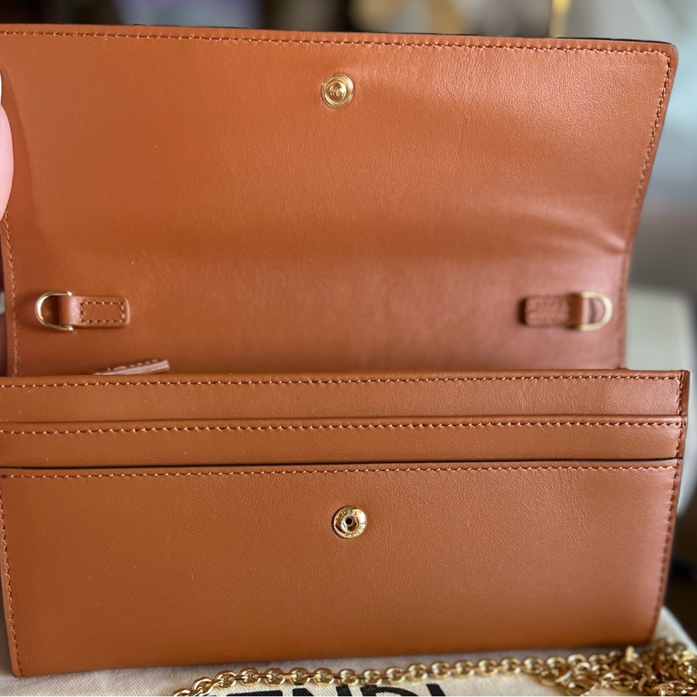 FENDI Roma Logo Continental Gold Tone Chain Crossbody Caramel Brown Leather COA - Picture 4 of 8
